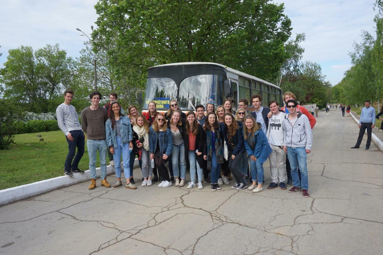 Lenin Street Hostel & Tours ตีรัสปอล ภายนอก รูปภาพ
